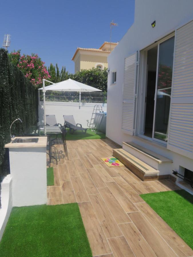 Villa Moradia Geminada V2- Piscina Privada à Quarteira Extérieur photo