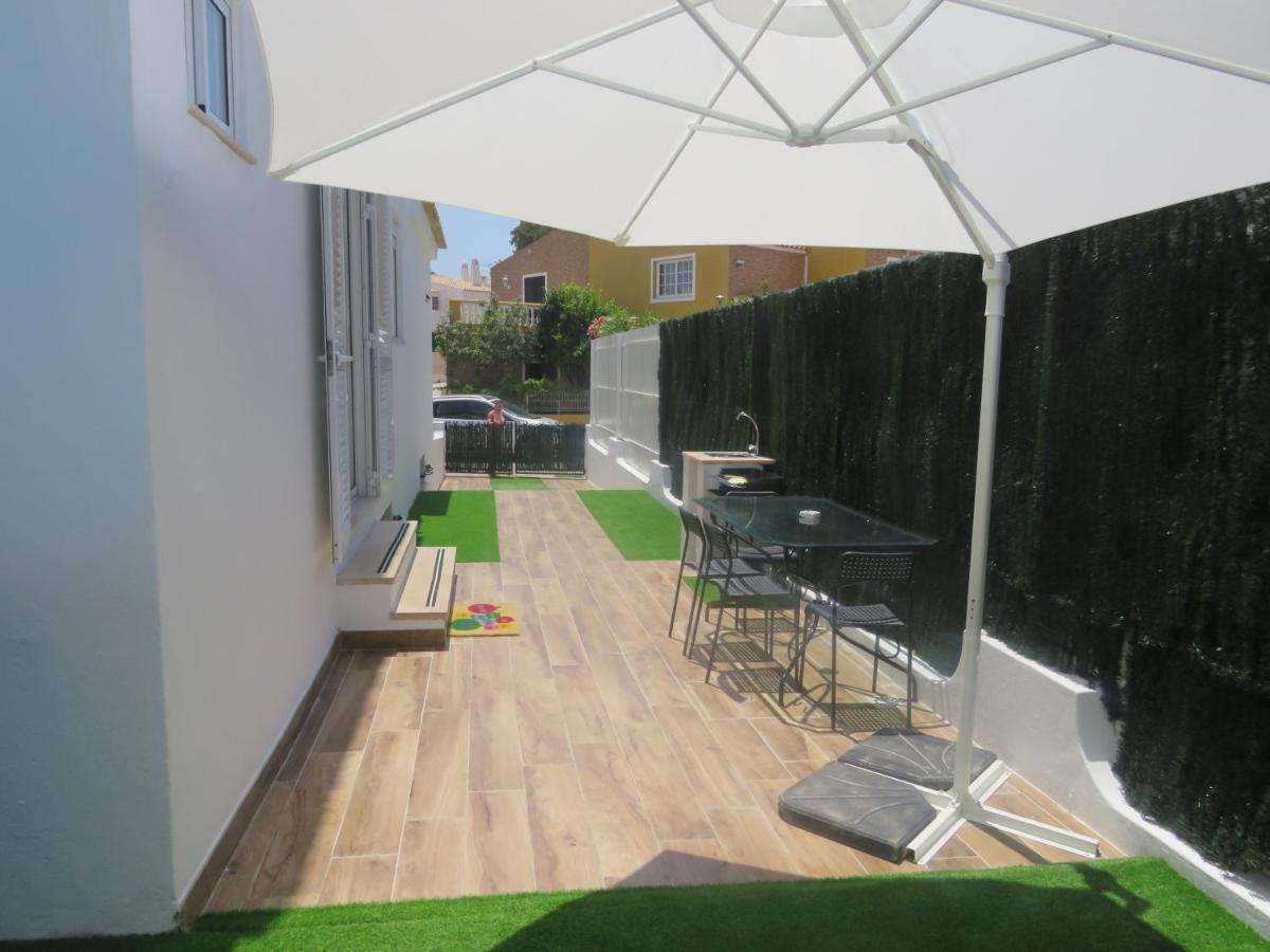 Villa Moradia Geminada V2- Piscina Privada à Quarteira Extérieur photo